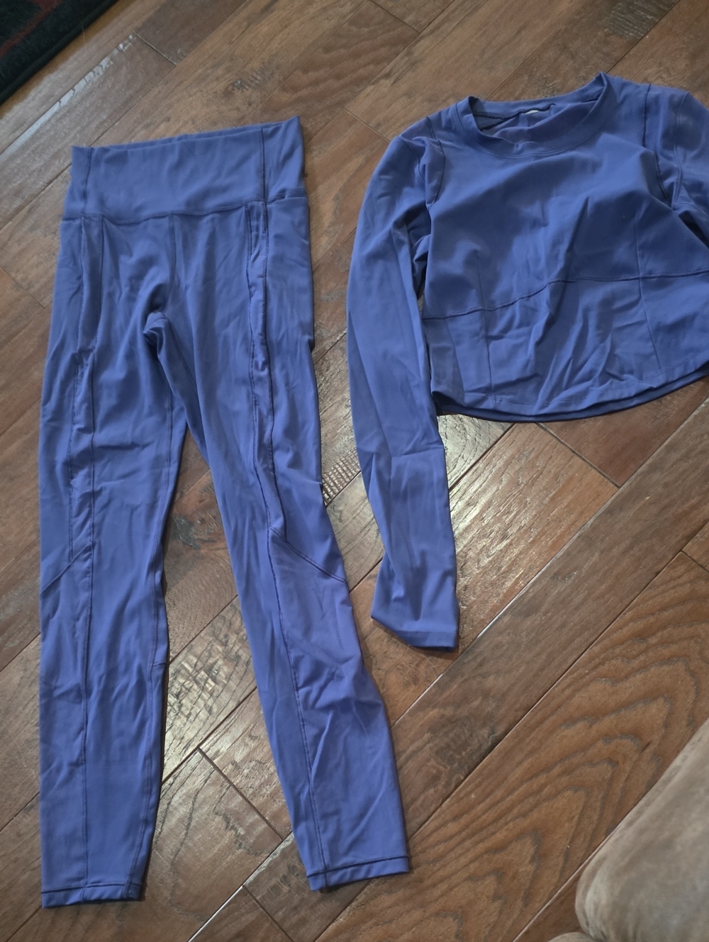 Women's High-Waist Leggings and Long-Sleeve Crop Top Set